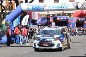 Automovilismo, Circuito Óscar Crespo, Prueba nacional en Sucre
