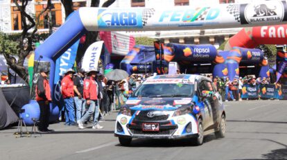 Automovilismo, Circuito Óscar Crespo, Prueba nacional en Sucre