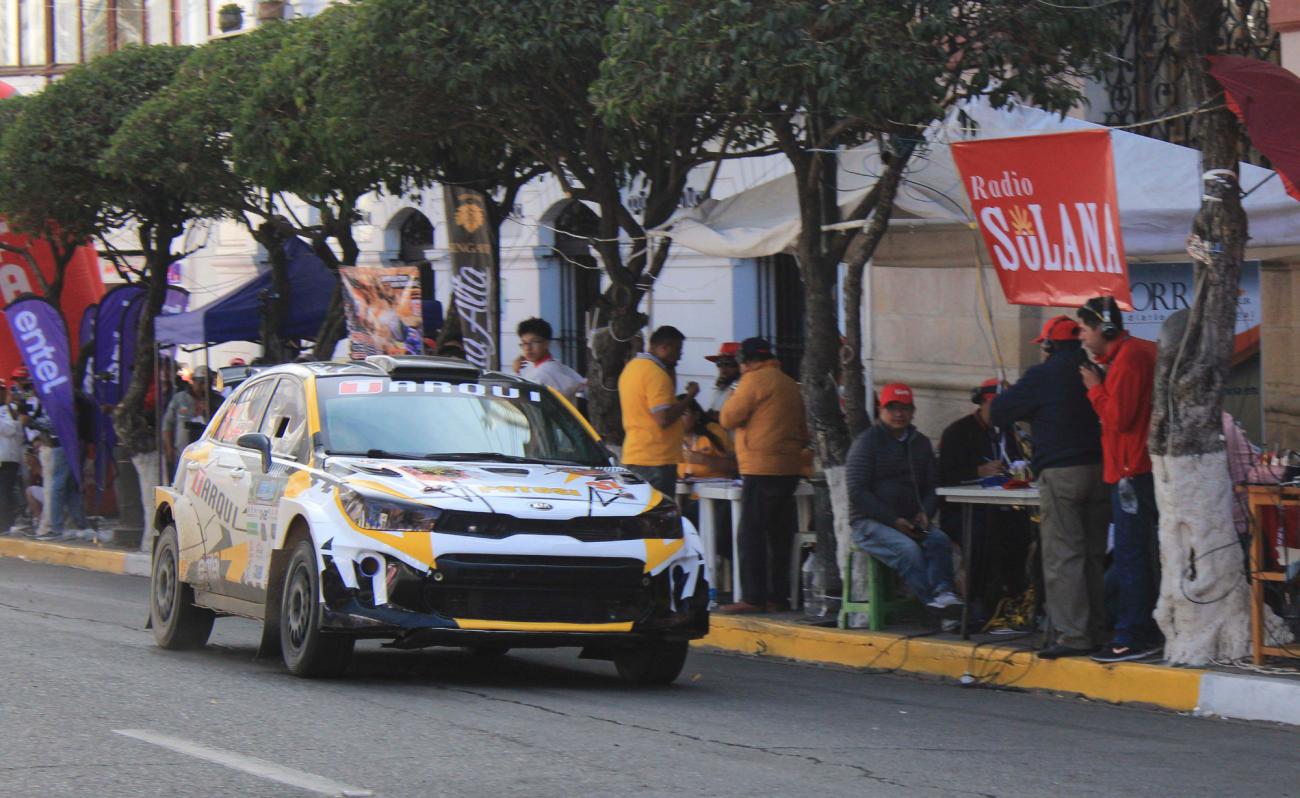 Automovilismo, Circuito Óscar Crespo, Prueba nacional en Sucre