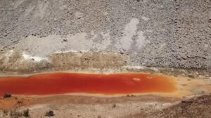 AGUA CONTAMINADA