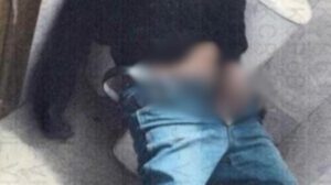 La policía realizó el levantamiento del cadáver
