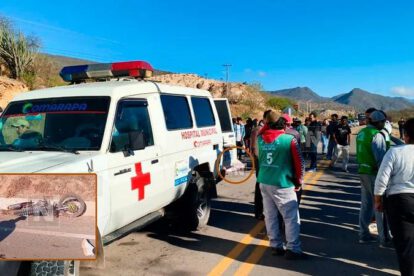 Una ambulancia y un grupo de personas