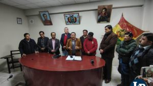 La dirigencia cívica junto a representantes de la Fedjuve