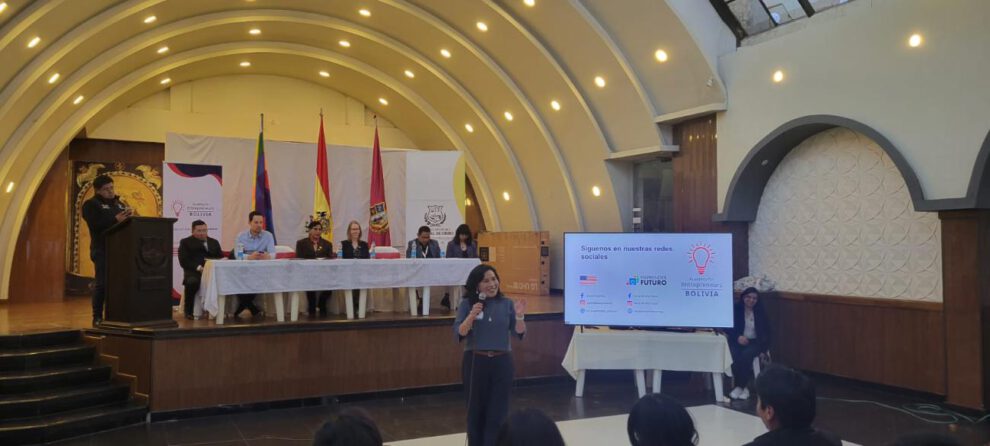 Directora de la Fundación Emprender Futuro, Allison Silva