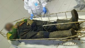 Cuerpo del minero fallecido al ingresar al área médica