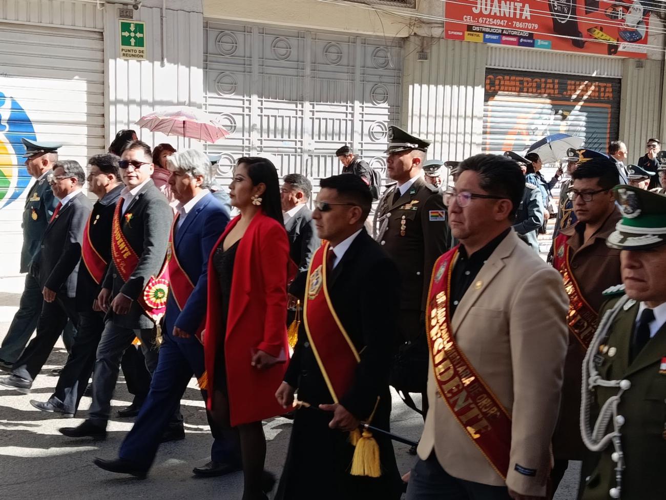 desfile 6 de Agosto Oruro
