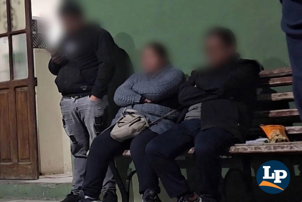Presuntos implicados bajo custodia policial