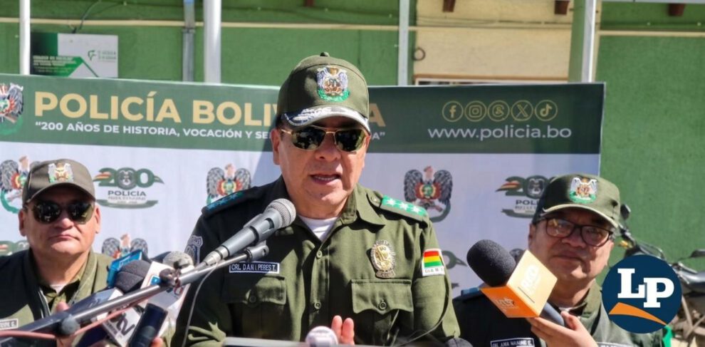 Coronel Miguel Ángel Pablo Hidalgo Chávez comandante departamental de la Policía de Oruro
