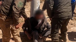 Personal policial acude al lugar y retiene al acusado