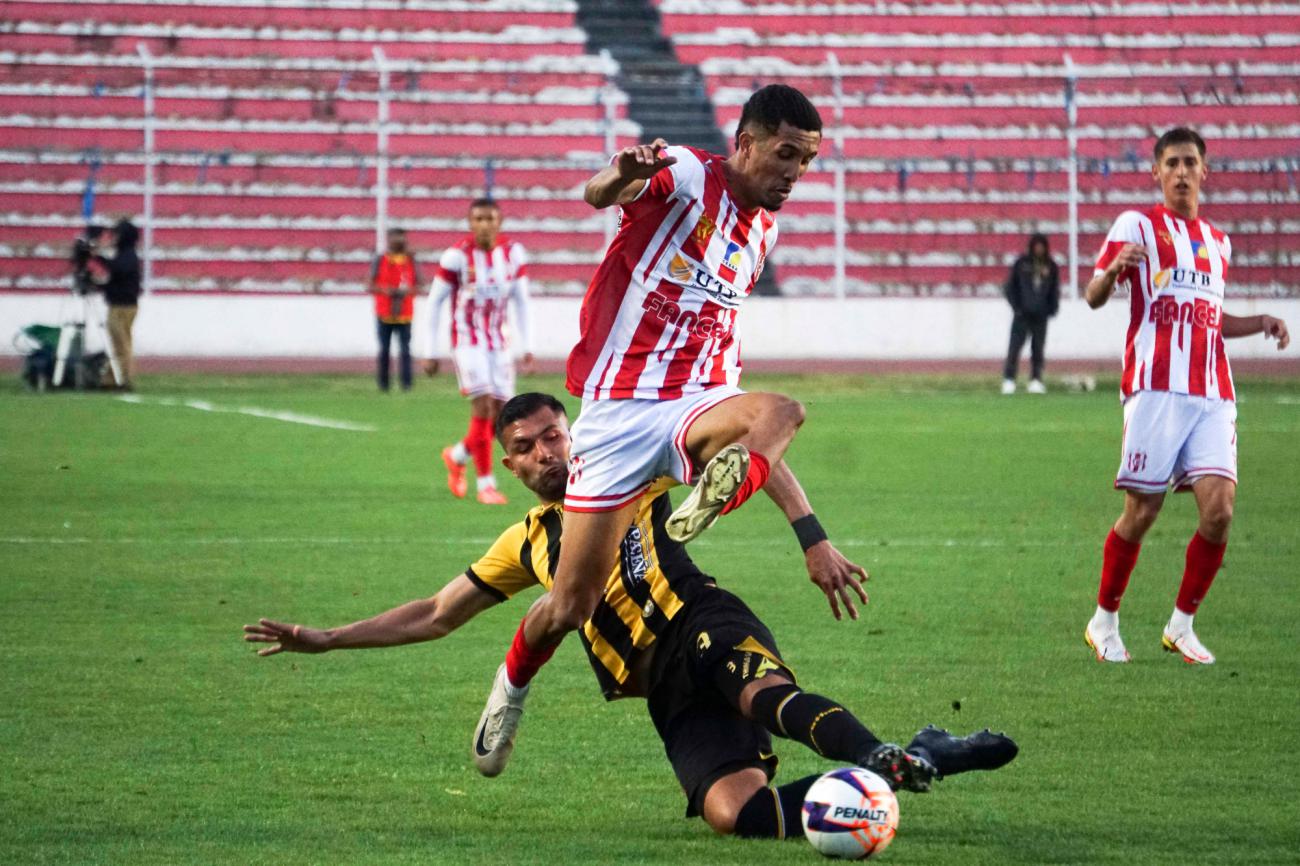 imagen del partido de The Strongest