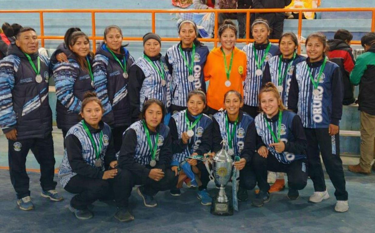 imagen de la selección femenina de Oruro