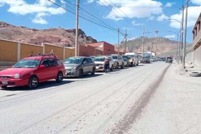 Fila de vehículos