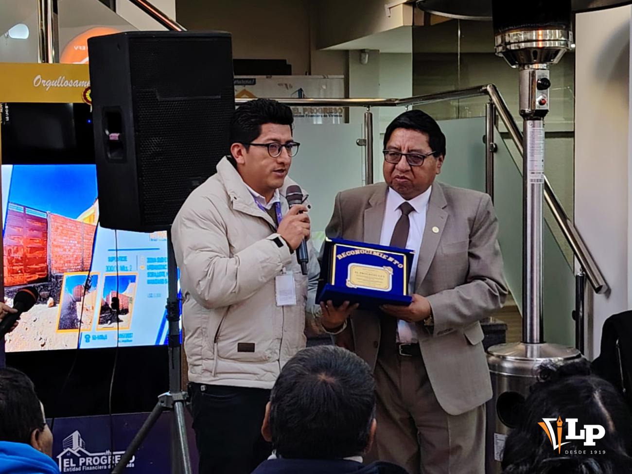 Reconocimiento a El Progreso