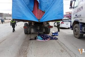 Cuerpo cubierto con una manta
