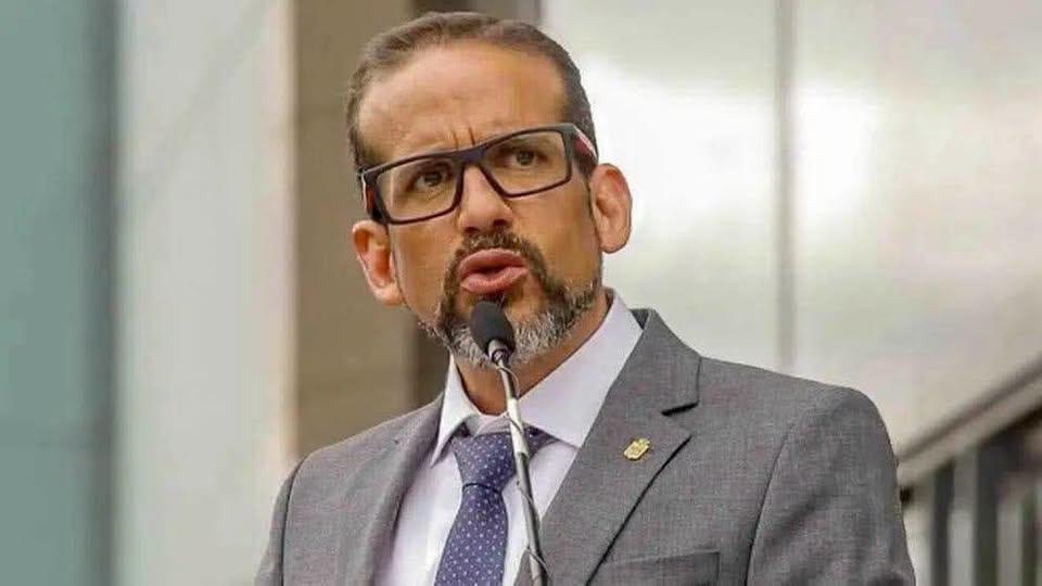El exgobernador Luis Fernando Camacho
