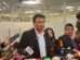 El senador Condori en conferencia de prensa