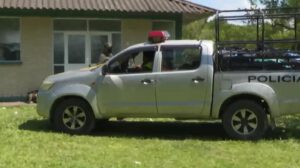 Un vehículo policial