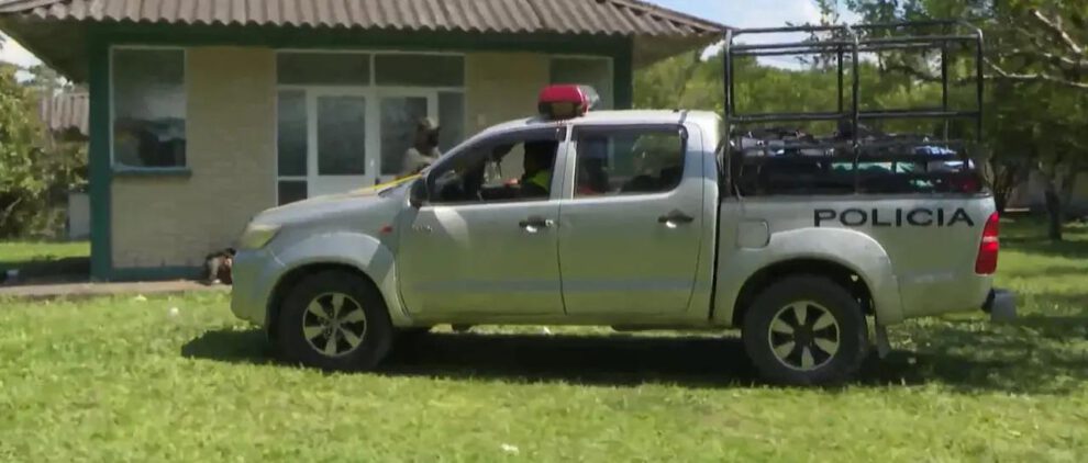 Un vehículo policial