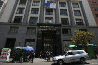 La administración de Paz redujo a 12 los ministerios