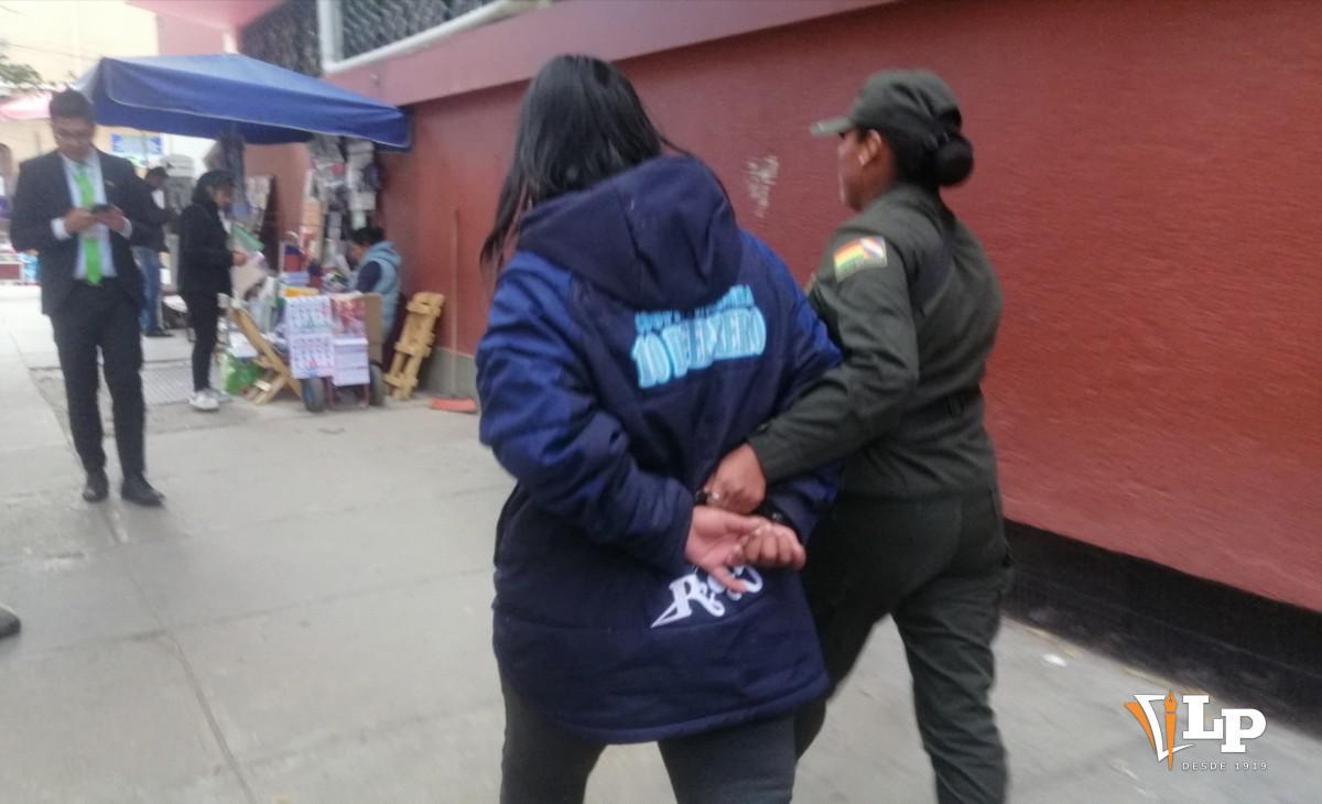La pariente lejana que sacó a la víctima de su casa seguirá tras las rejas