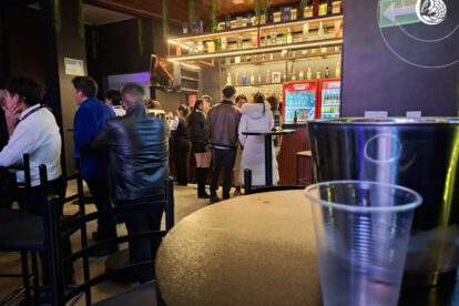 Bar