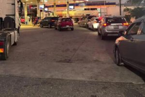Fila de vehículos