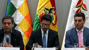 José Luis Gálvez , Fernando Aramayo y Johnny Torres