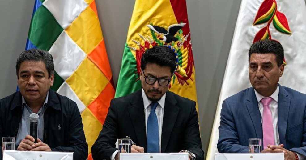 José Luis Gálvez , Fernando Aramayo y Johnny Torres