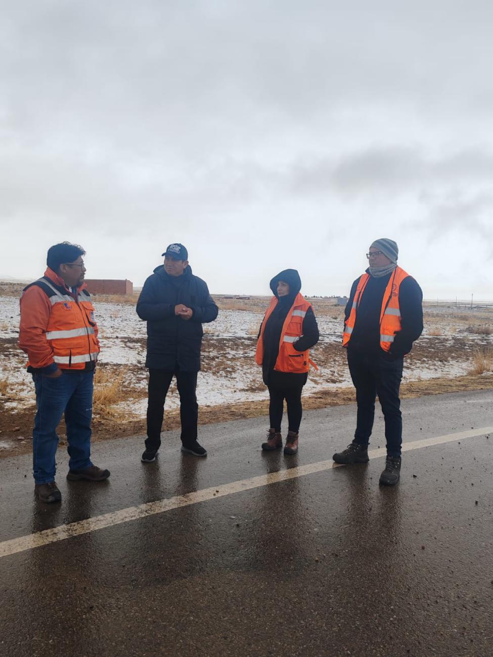 la estatal caminera y la Alcaldía de Sica Sica