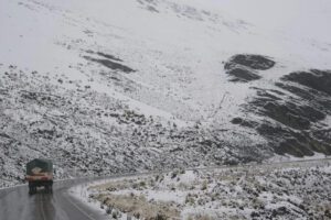 camino con nevada