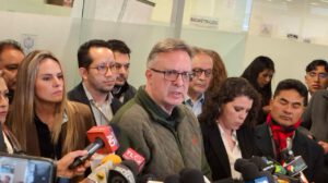 La alianza Unidad en conferencia de prensa