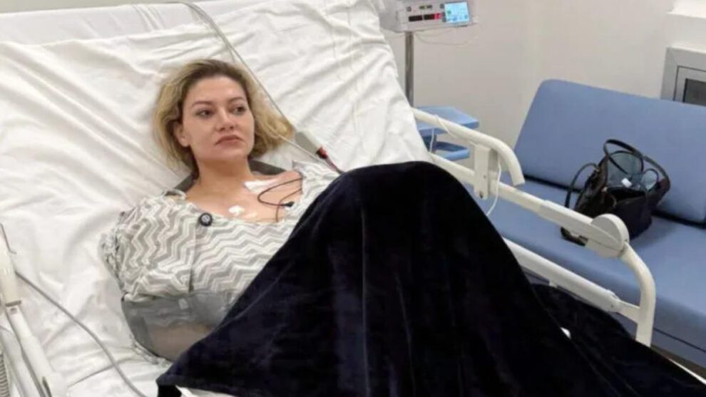 Nadia Beller dando una entrevista desde el hospital