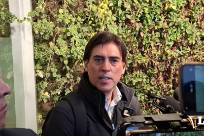El minsitro Zamora en conferencia de prensa