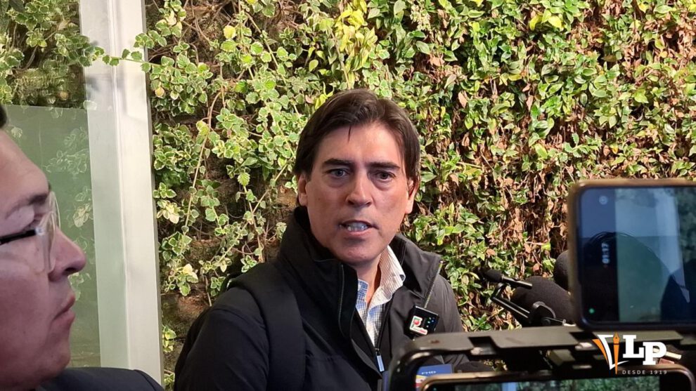 El minsitro Zamora en conferencia de prensa