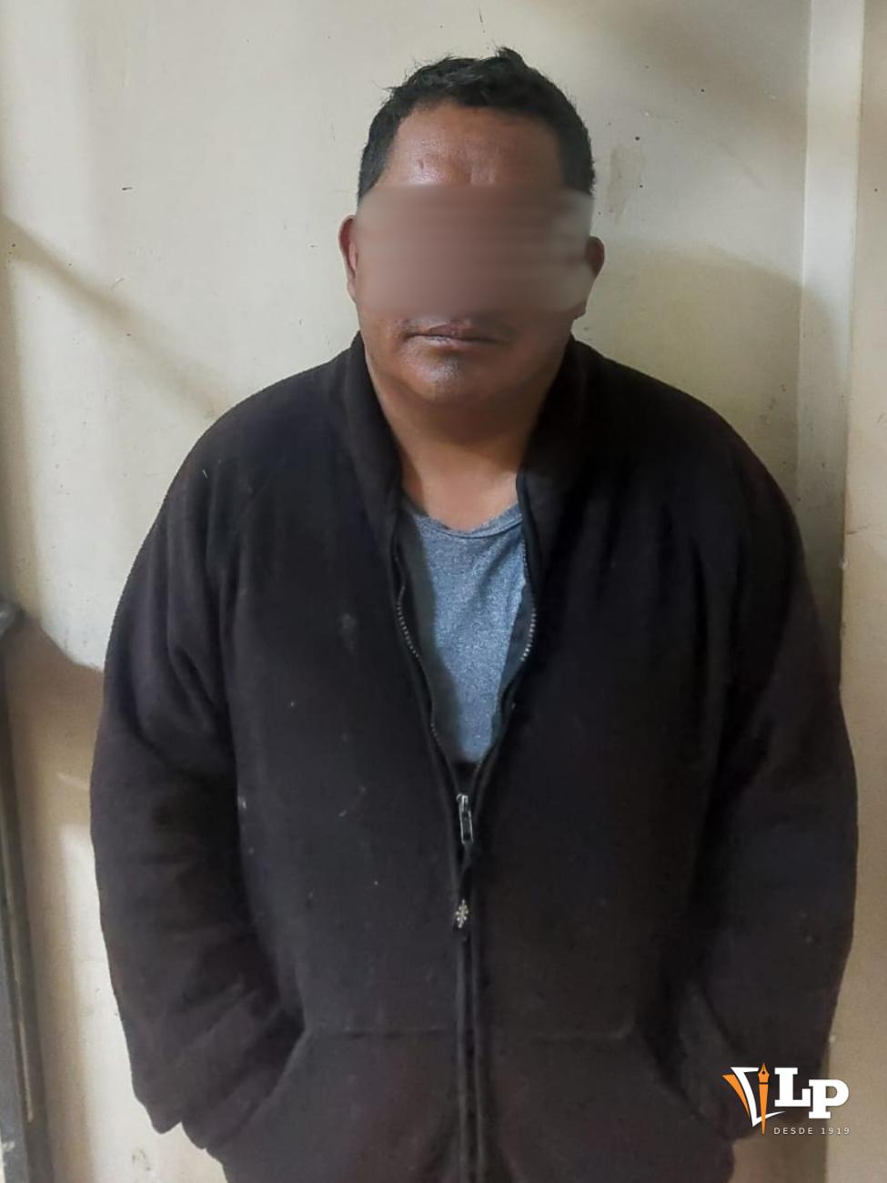 El padrastro, acusado del delito de violación