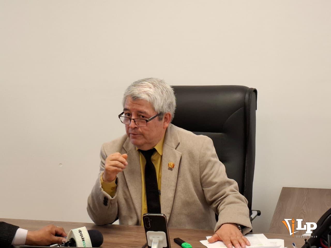 El diputado Maldonado en conferencia de prensa