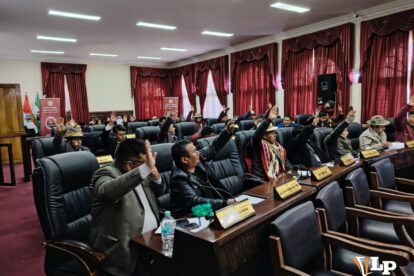 sesión de la Asamblea Legislativa Departamental de Oruro