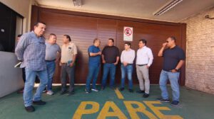 El ministro de Hidrocarburos, Marcelo Blanco Quintanilla, y el presidente de YPFB, Sebastián Daroca
