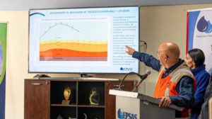 El interventor de EPSAS, Édgar Landívar, durante la presentación del plan de contingencias