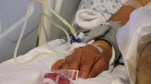 Una personas hospitalizada