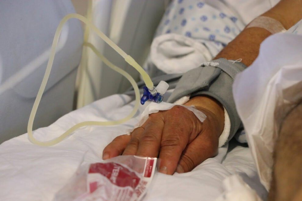 Una personas hospitalizada