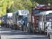 Filas de transporte pesado en busca de diesel