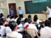 Maestra dictando clases