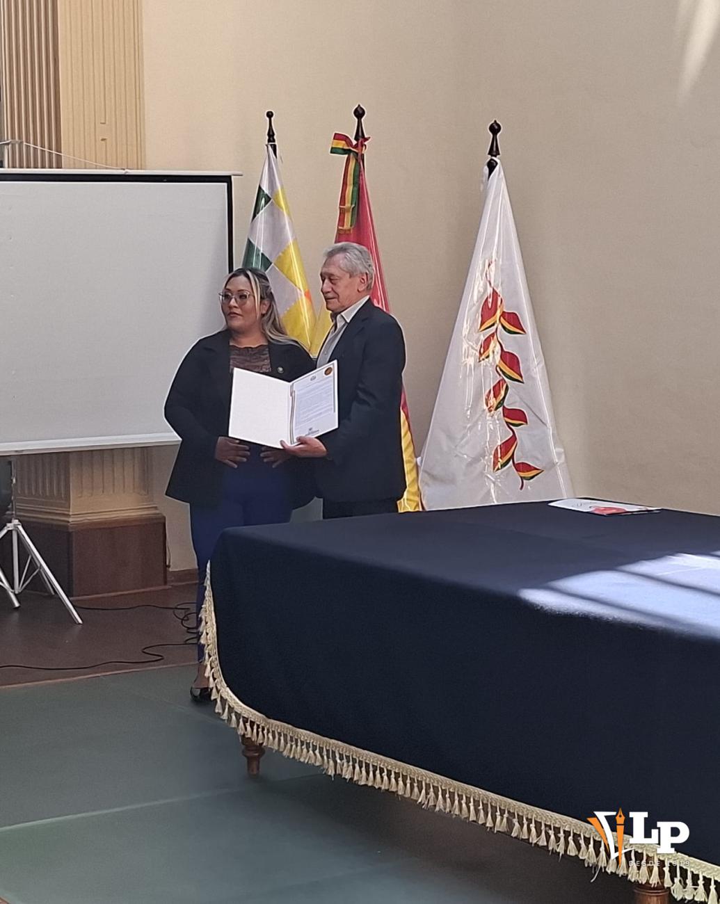 Entrega del Homenaje Camaral a la Fraternidad Tigre de Oruro