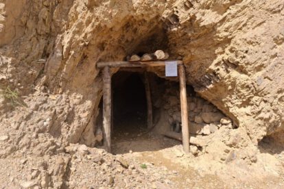 Bocamina o socavón minero excavado