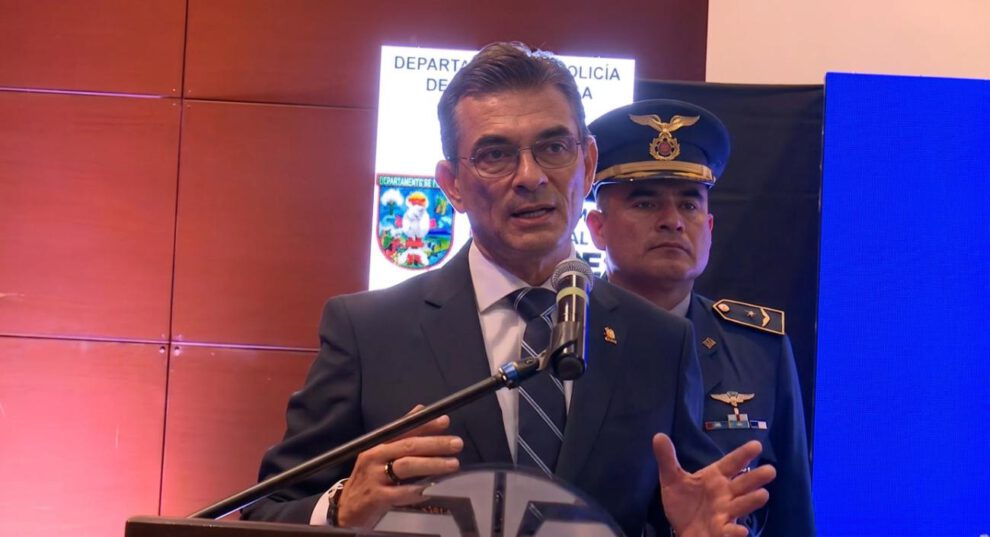 El Presidente Rodrigo Paz hizo el anuncio durante el acto de aniversario de la Caneb