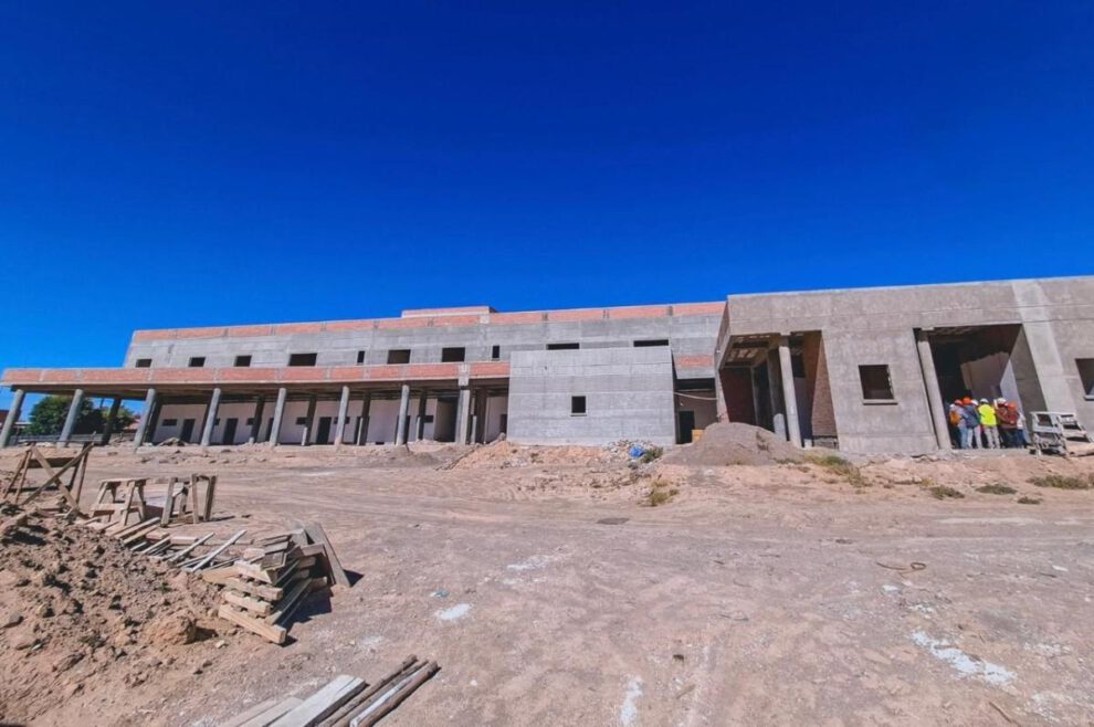 Construcción del Hospital Isaías