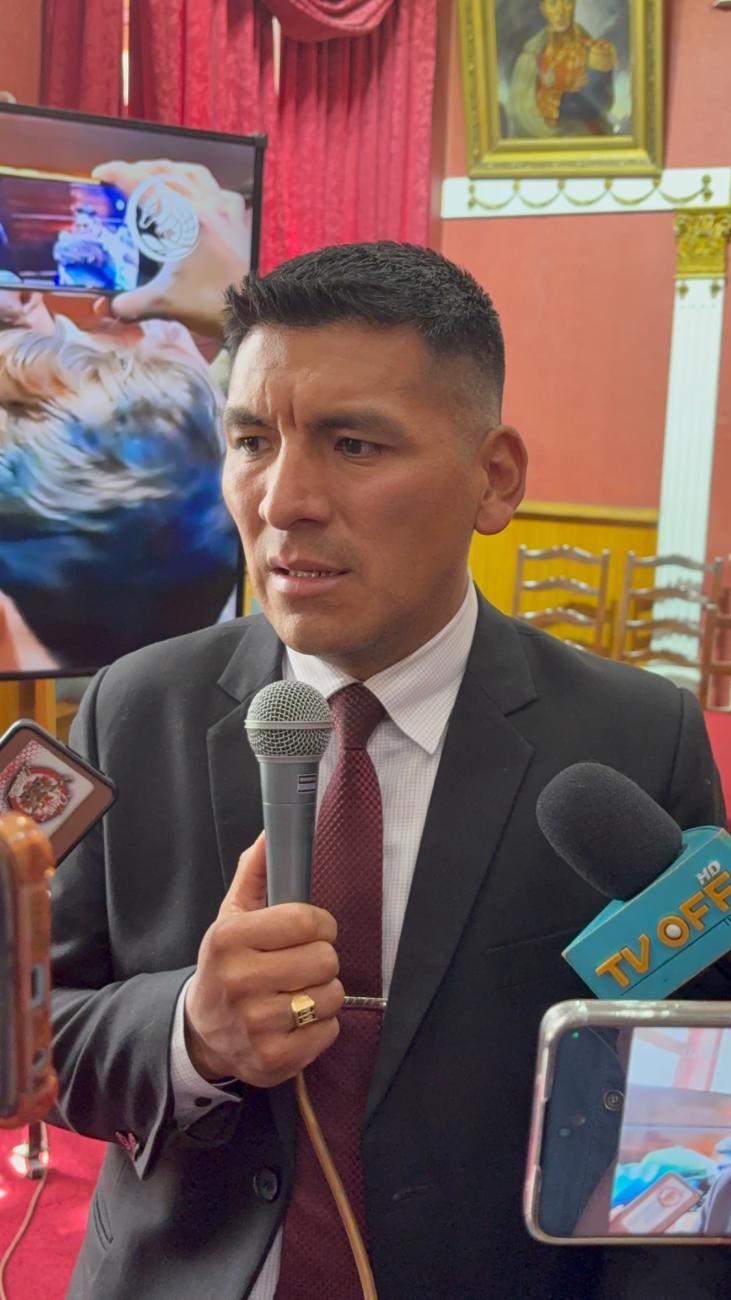 Alcalde Iván Quispe