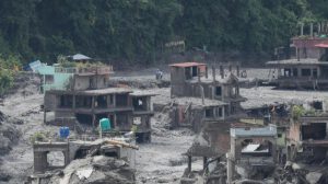Casas destruidas tras la riada en Nepal