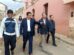 El alcalde de Vallegrande, Alcides Vargas, embajador de China en Bolivia, Wang Liang,